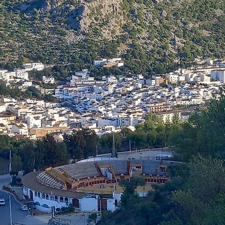 Loft "Coqueto" Rojo Διαμέρισμα Ubrique Εξωτερικό φωτογραφία